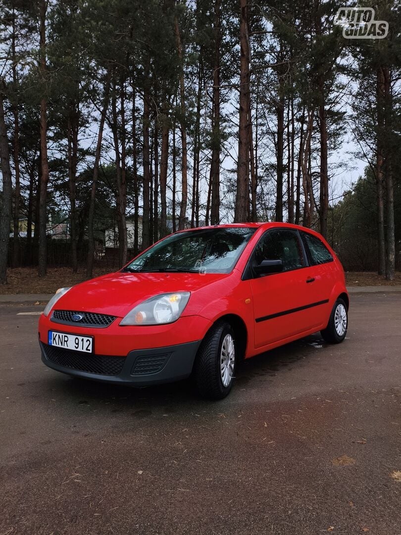 Ford Fiesta 2005 y Hatchback