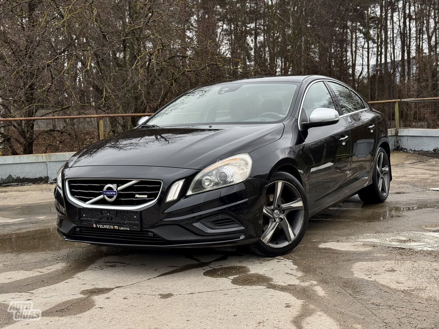 Volvo S60 R-Design 2011 m