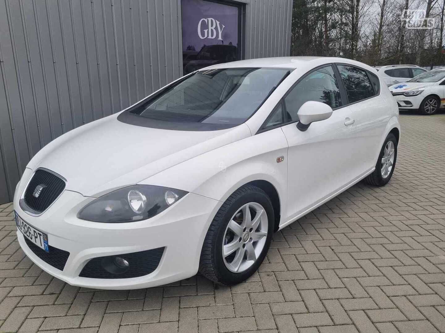 Seat Leon 2011 г Хэтчбек