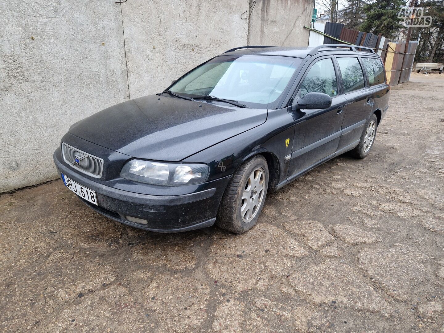 Volvo V70 2003 m dalys