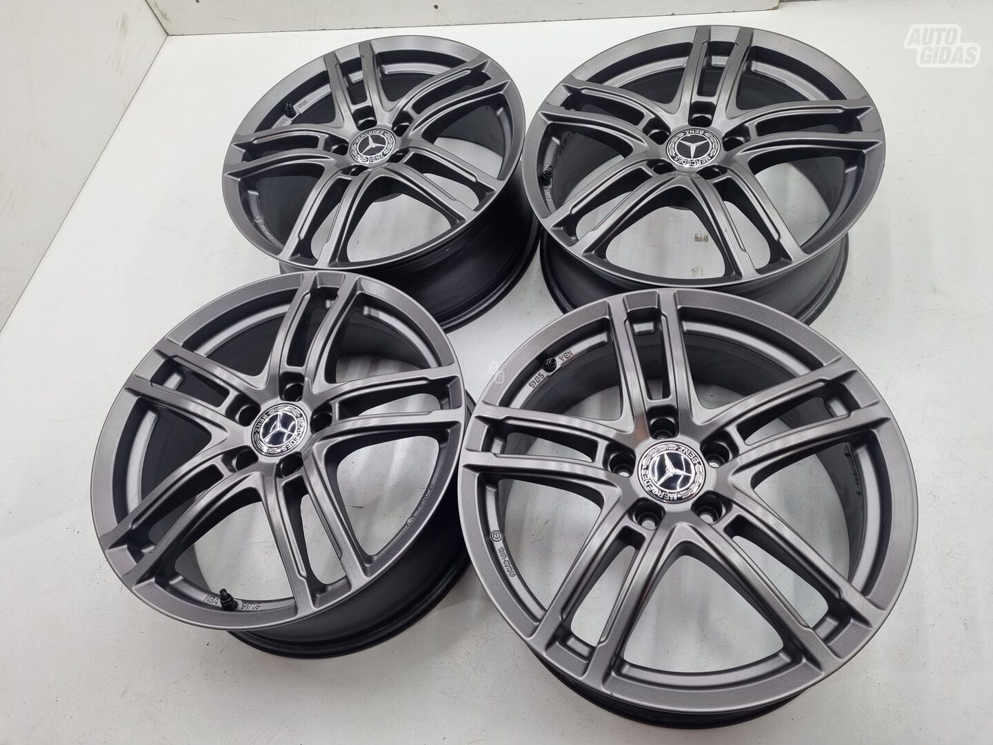 Mercedes-Benz R18 CLA CLA 250 light alloy R18 rims