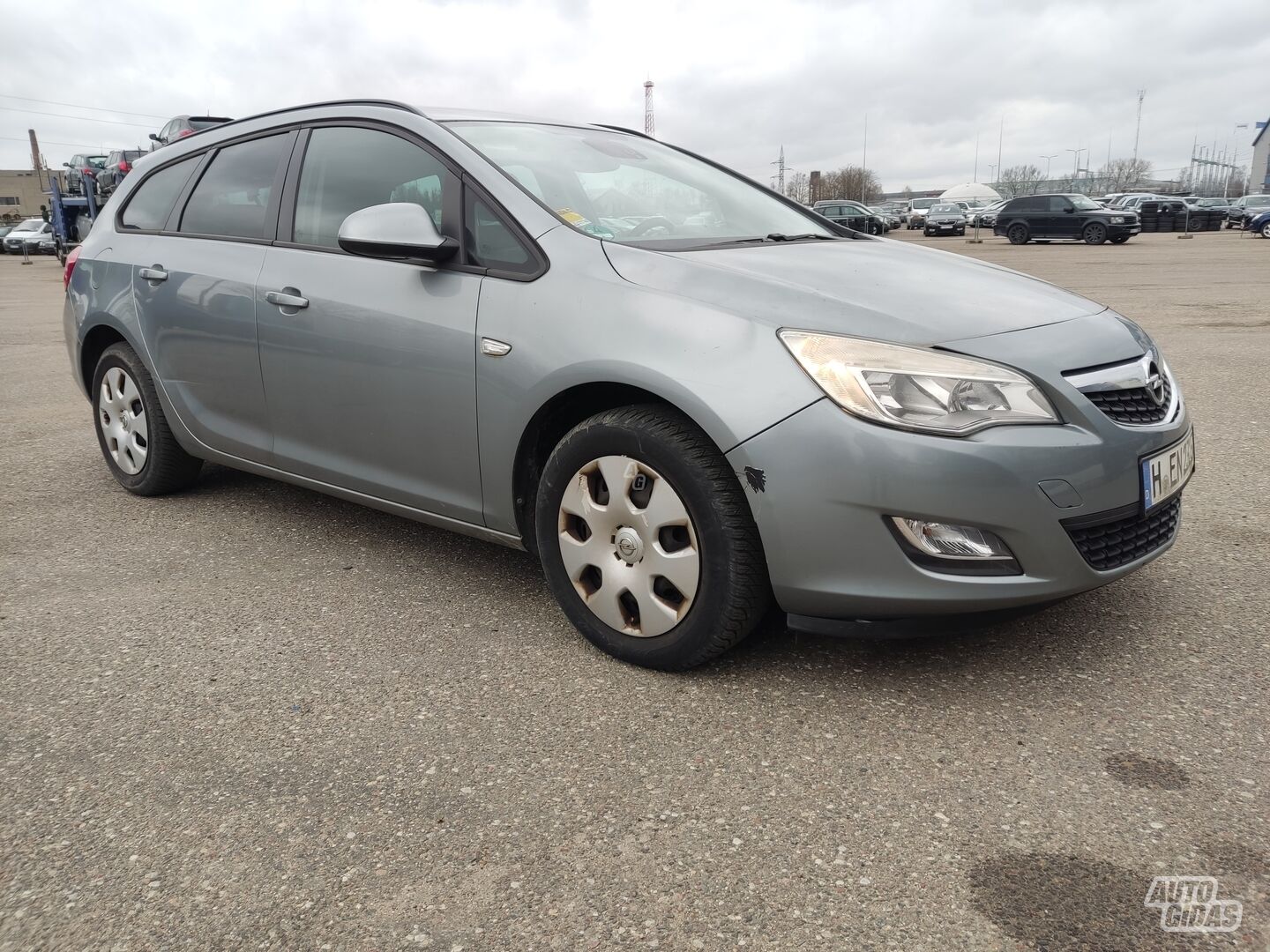 Opel Astra 2011 y Wagon