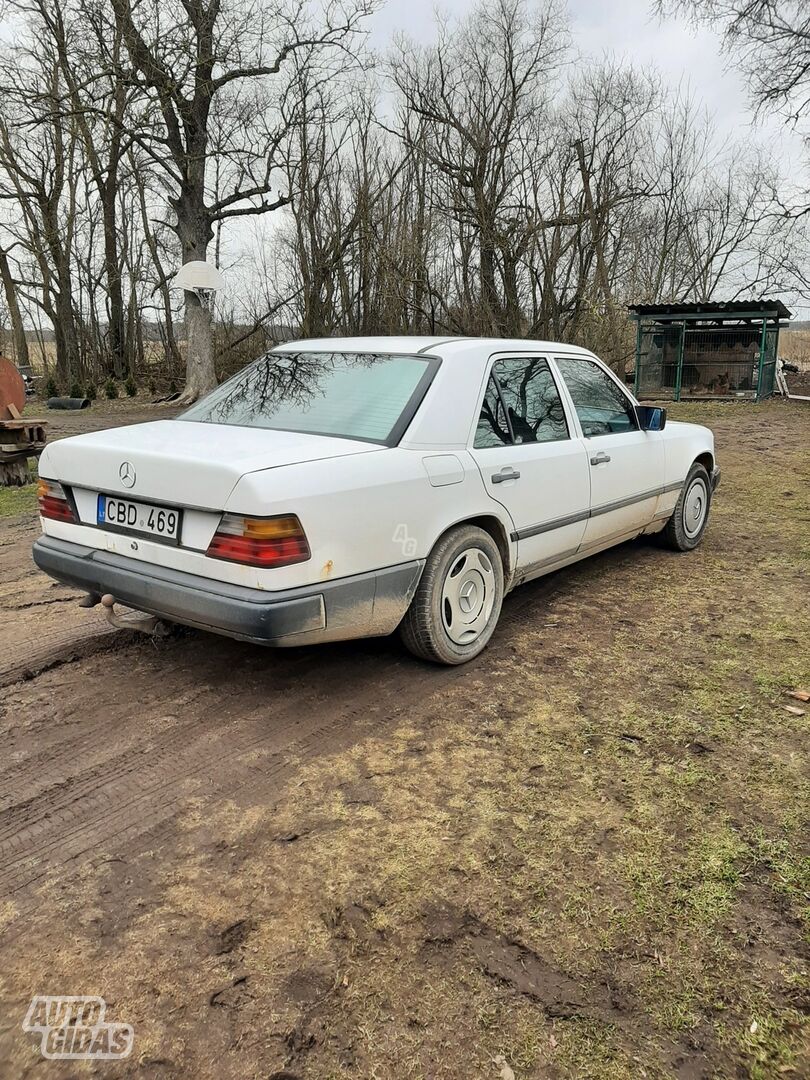 Mercedes-Benz 300 1987 m Sedanas