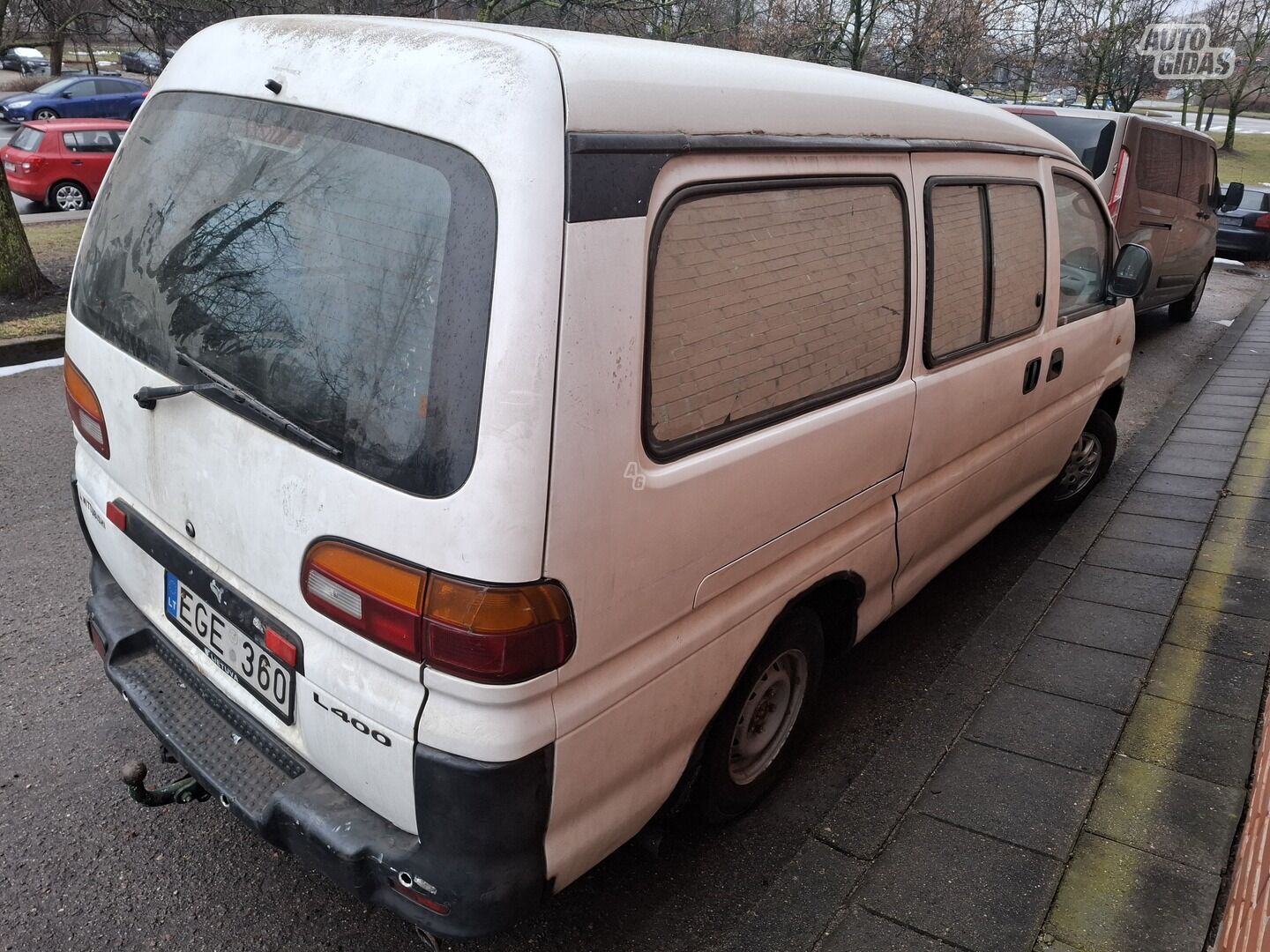 Mitsubishi L400 1998 y Hatchback