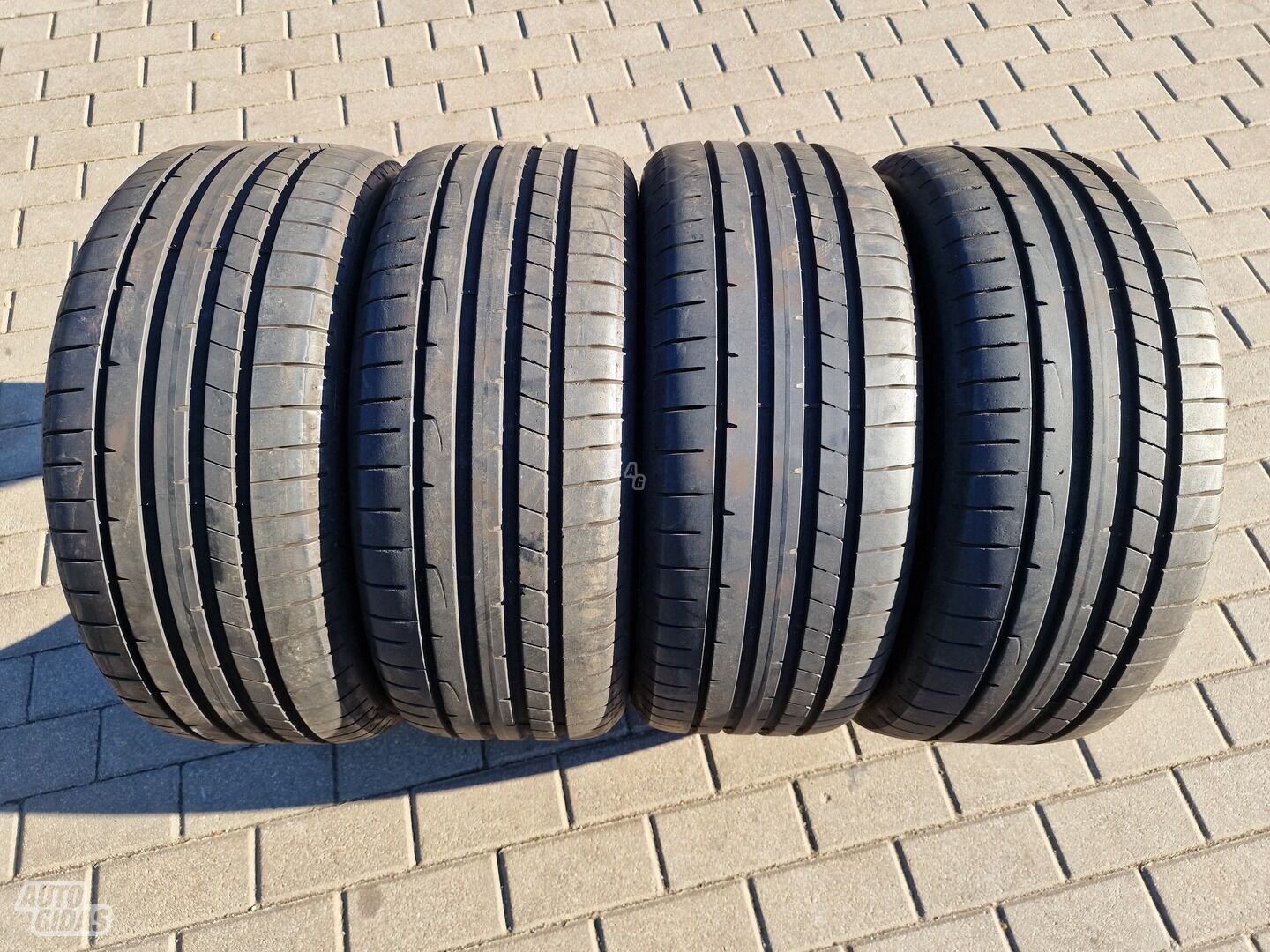 Dunlop SPORT MAXX RT2 R18 vasarinės padangos lengviesiems