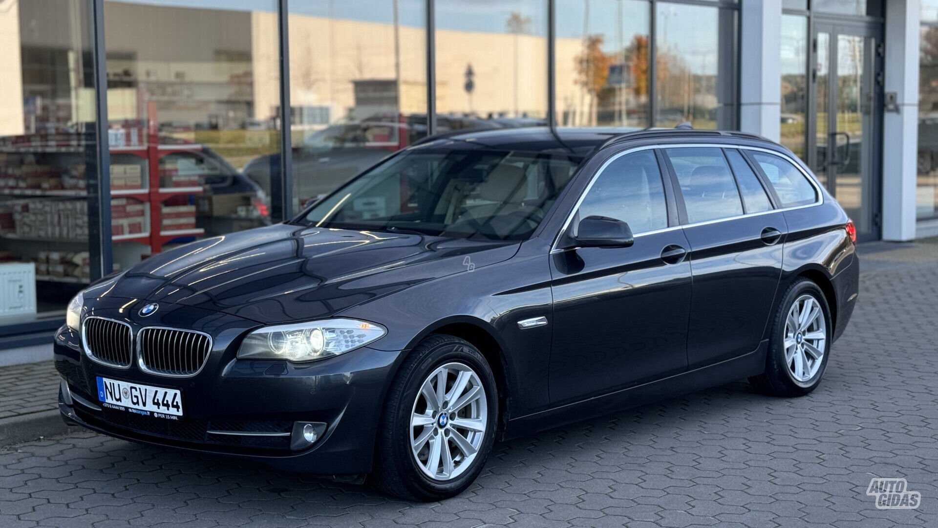 Bmw 530 2011 m Universalas