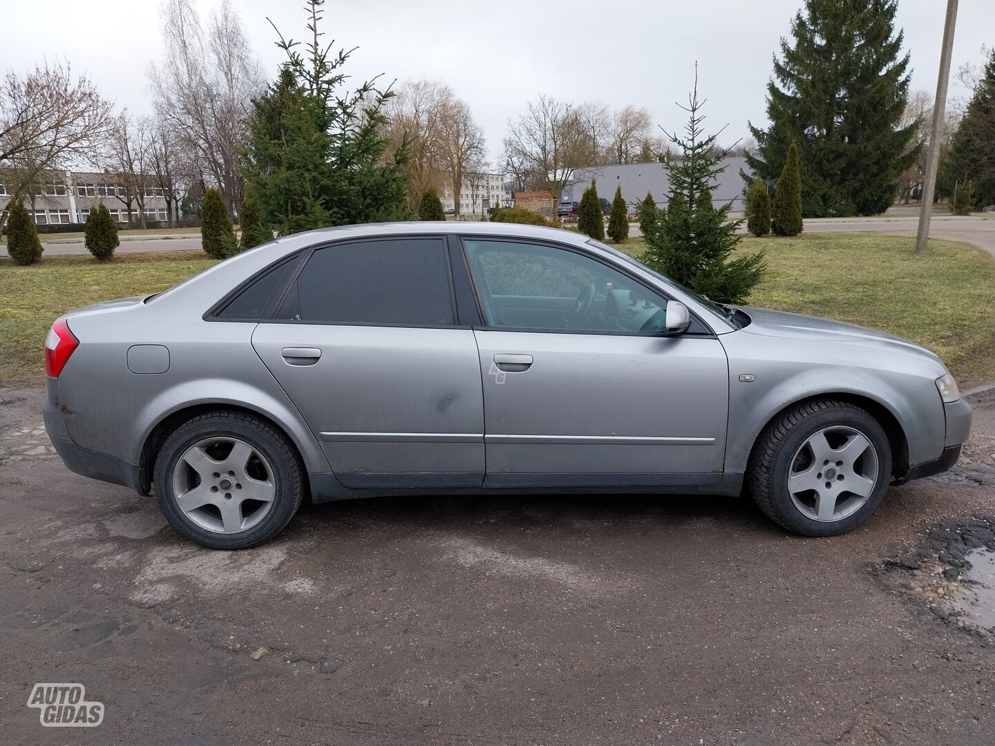 Audi A4 2001 m Sedanas