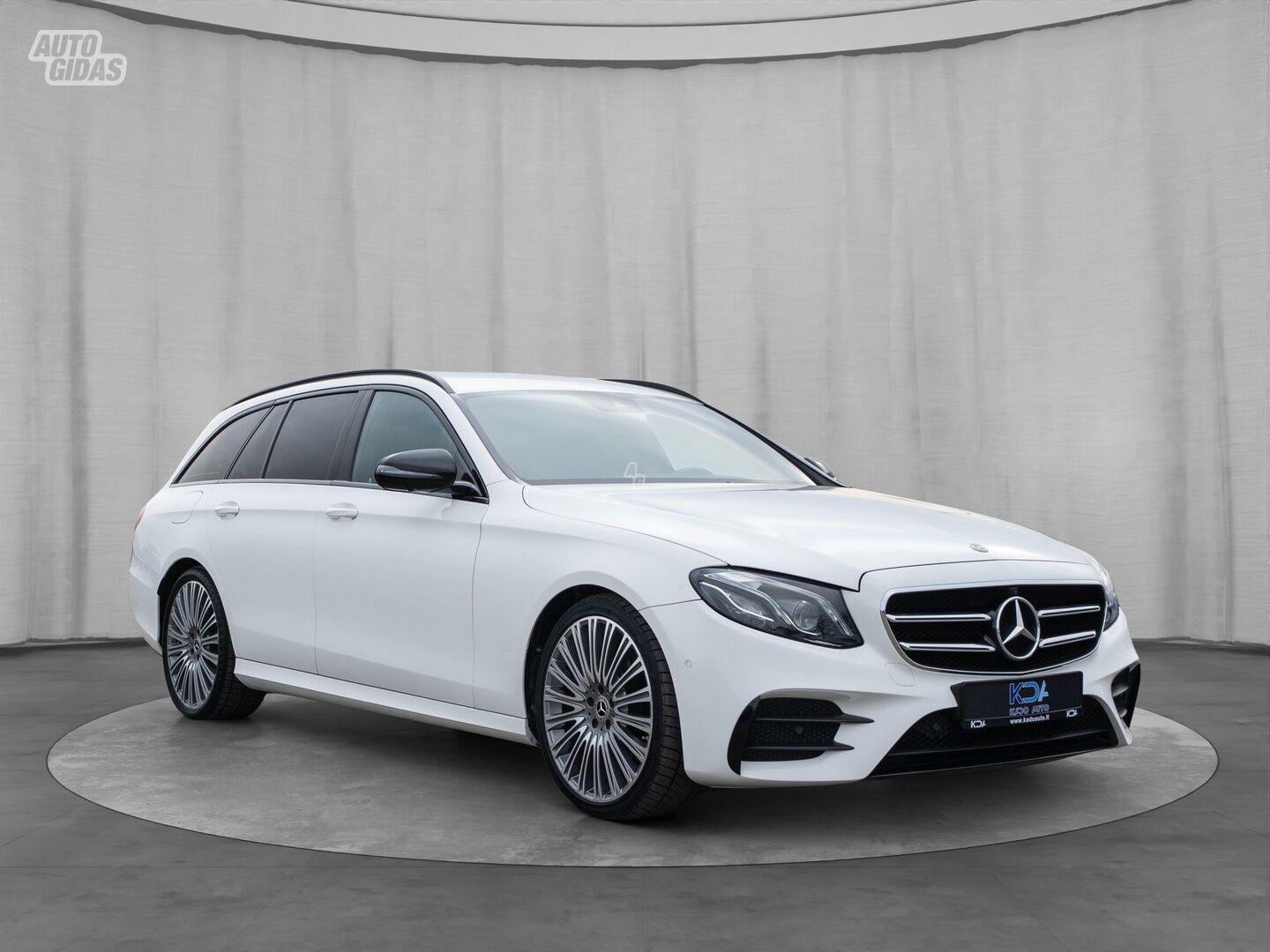 Mercedes-Benz E 220 2018 г Универсал