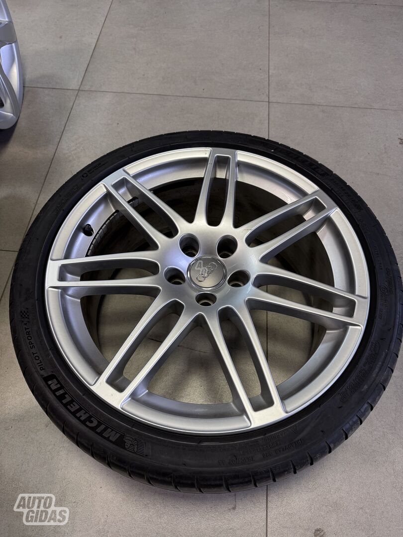 Audi light alloy R19 rims