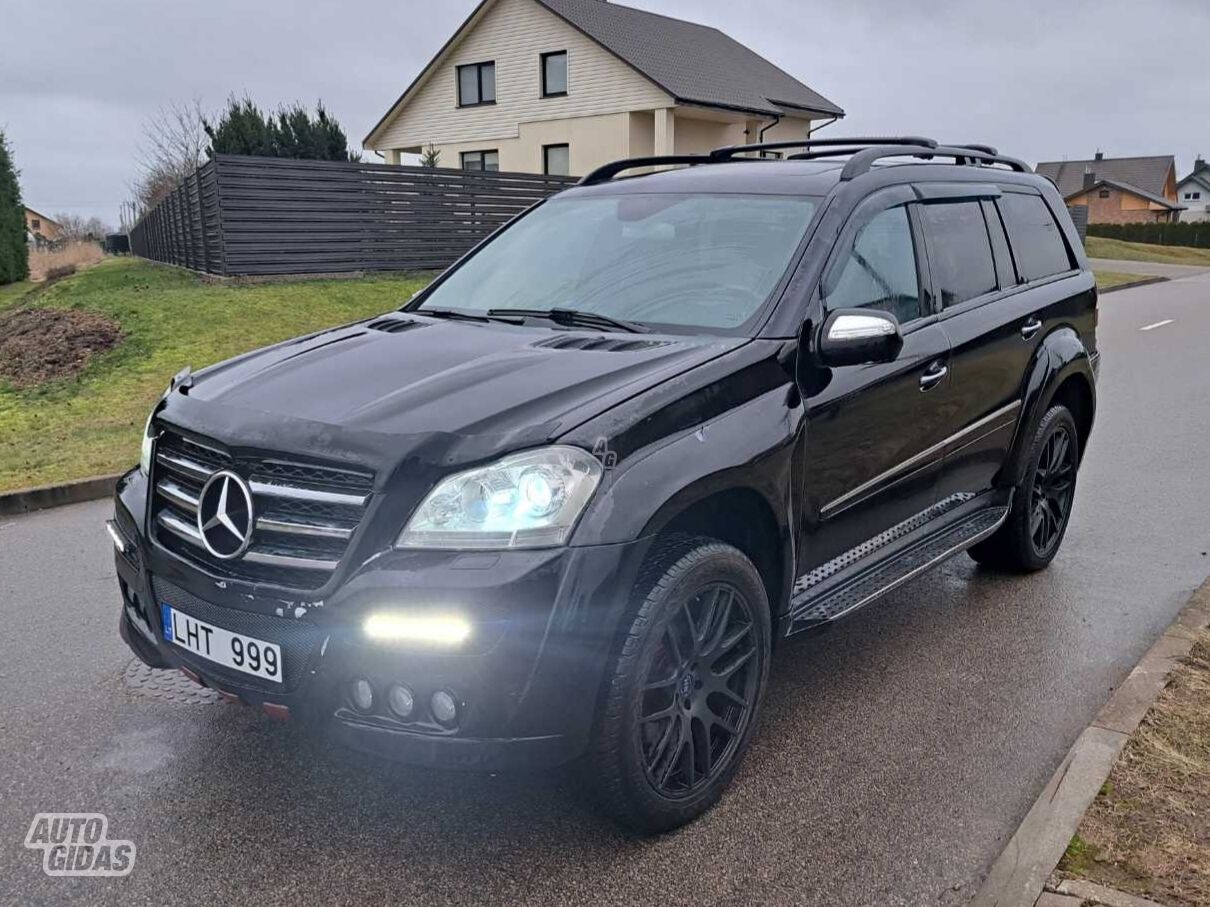 Mercedes-Benz GL 320 2007 г Внедорожник / Кроссовер