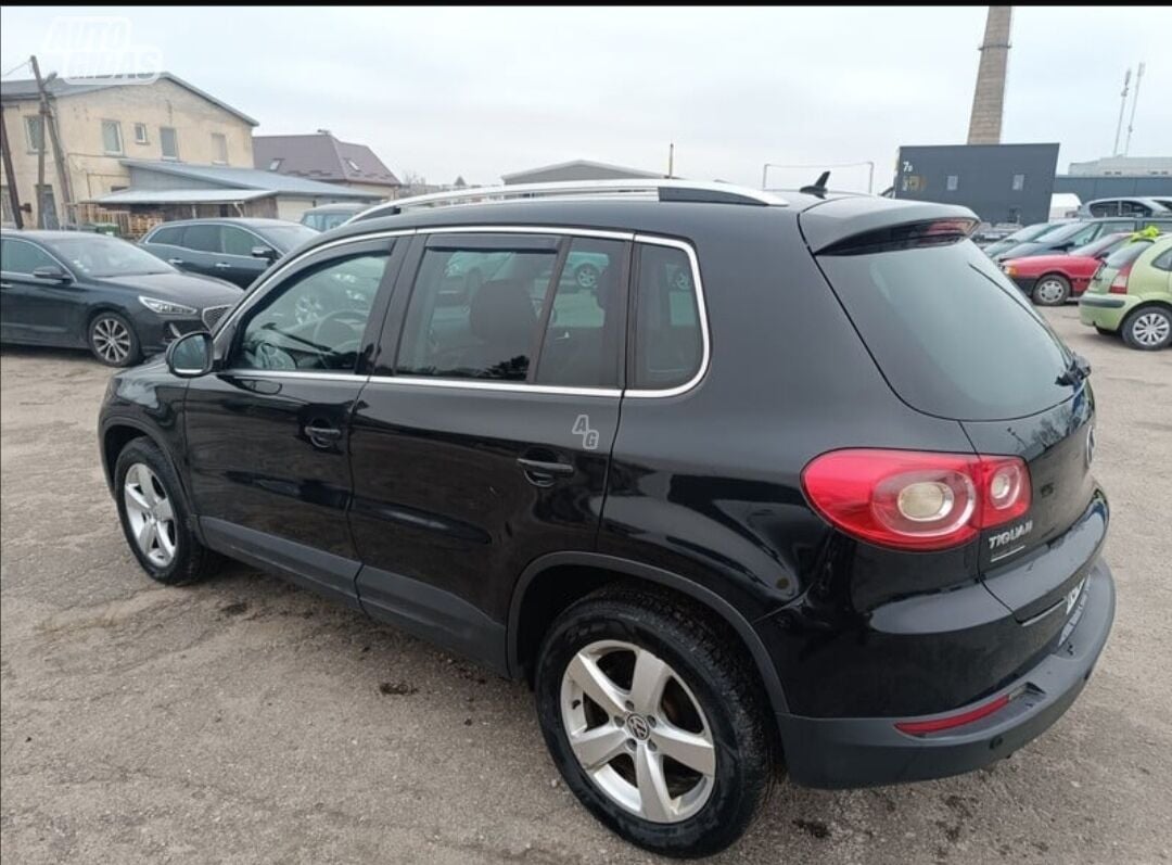 Volkswagen Tiguan 2009 y Off-road / Crossover