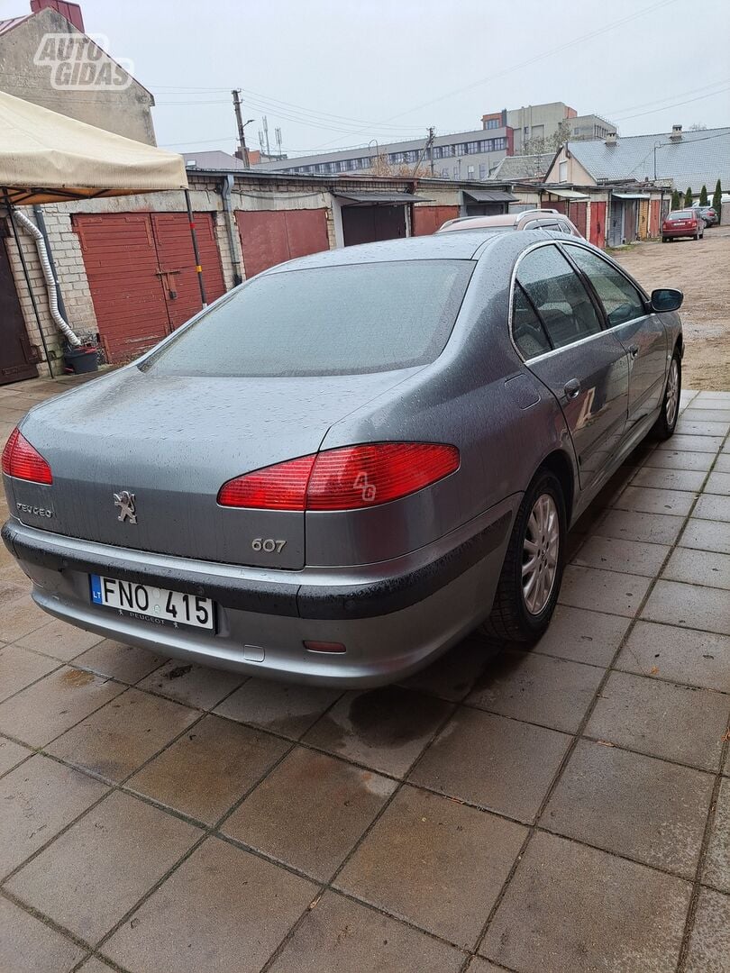 Peugeot 607 2005 y Sedan