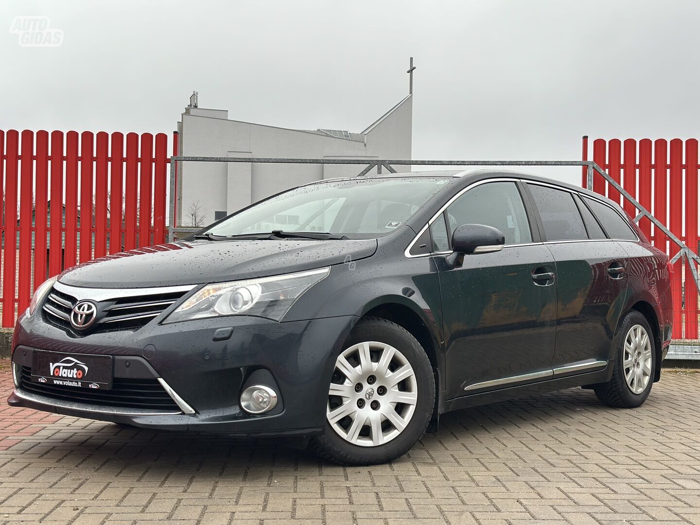 Toyota Avensis 2012 y Wagon