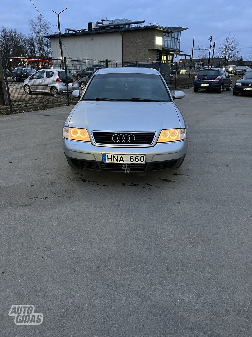 Audi A6 2000 г Седан