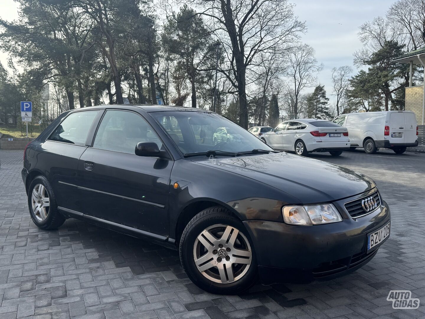 Audi A3 2000 m Hečbekas