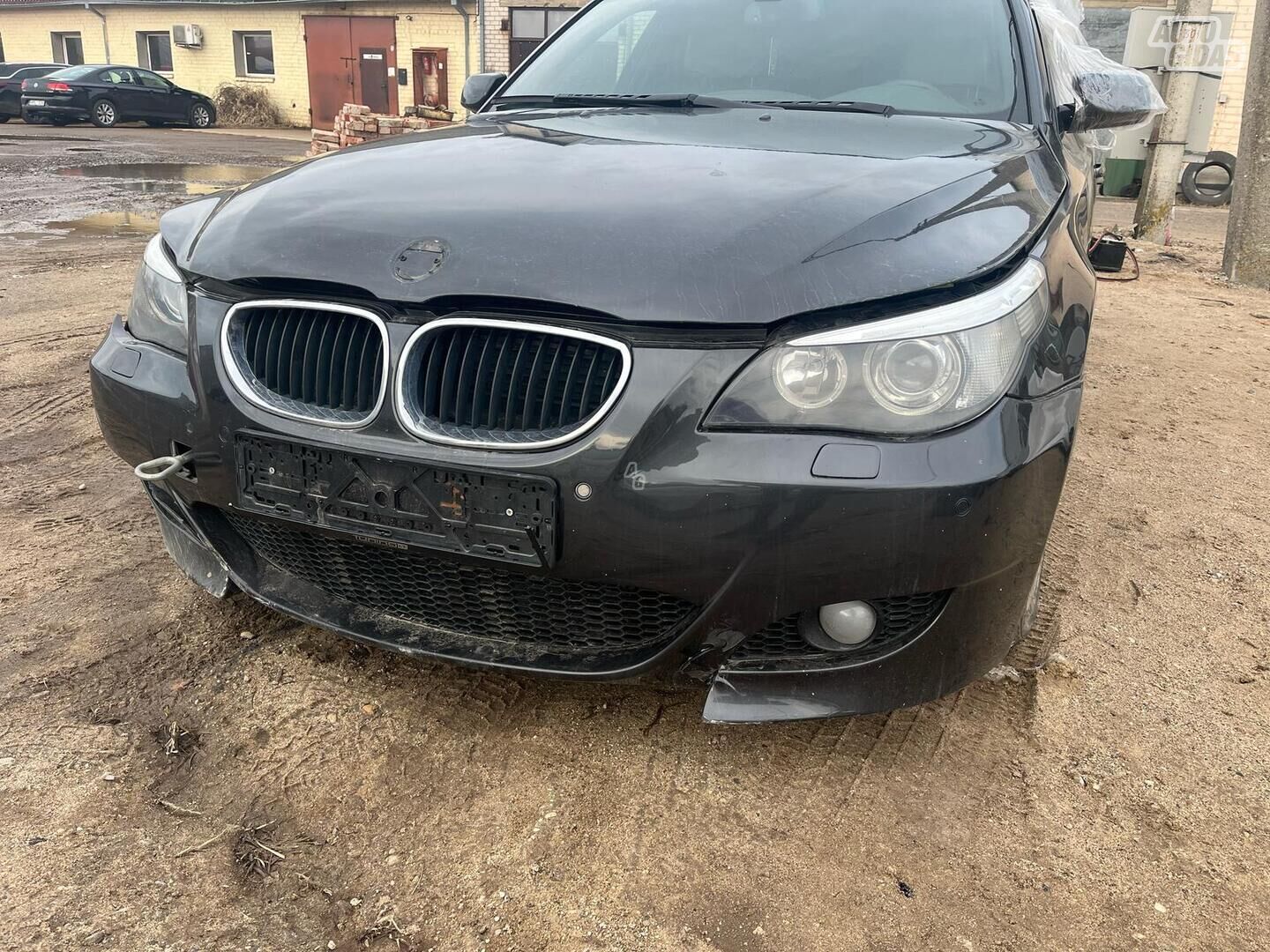 Bmw Serija 5 2006 m dalys