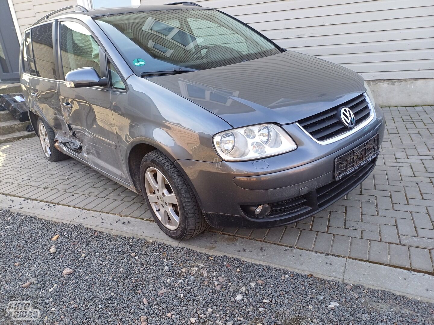 Volkswagen Touran 2005 m dalys