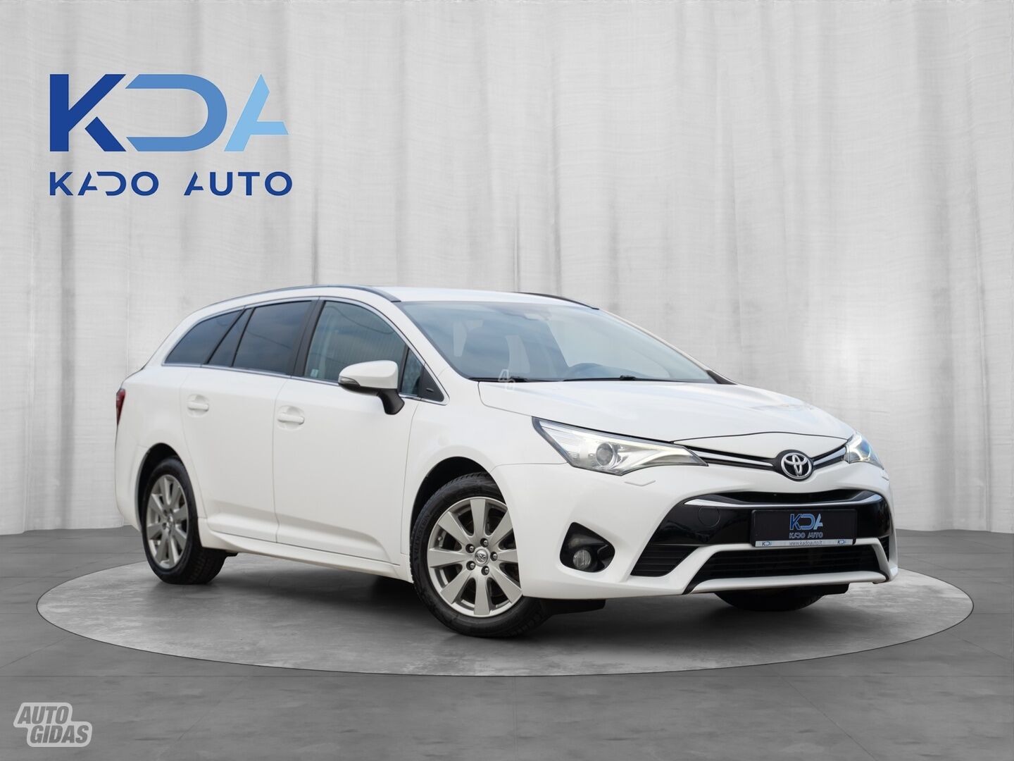 Toyota Avensis 2016 m Universalas