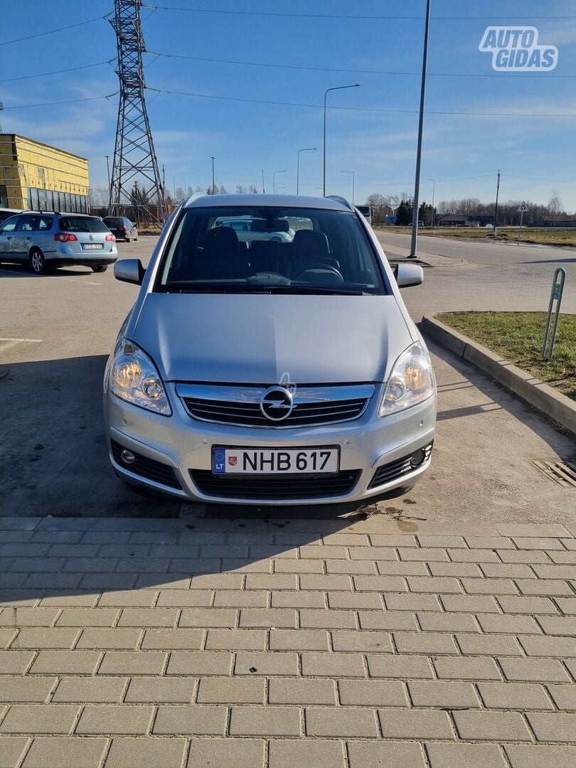 Opel Zafira 2011 y Van