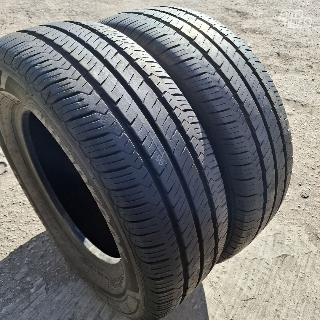 Hankook R16C летние шины для автомобилей