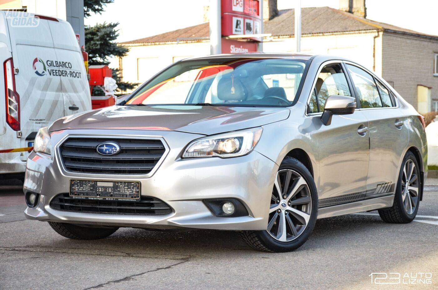 Subaru Legacy 2015 y Sedan