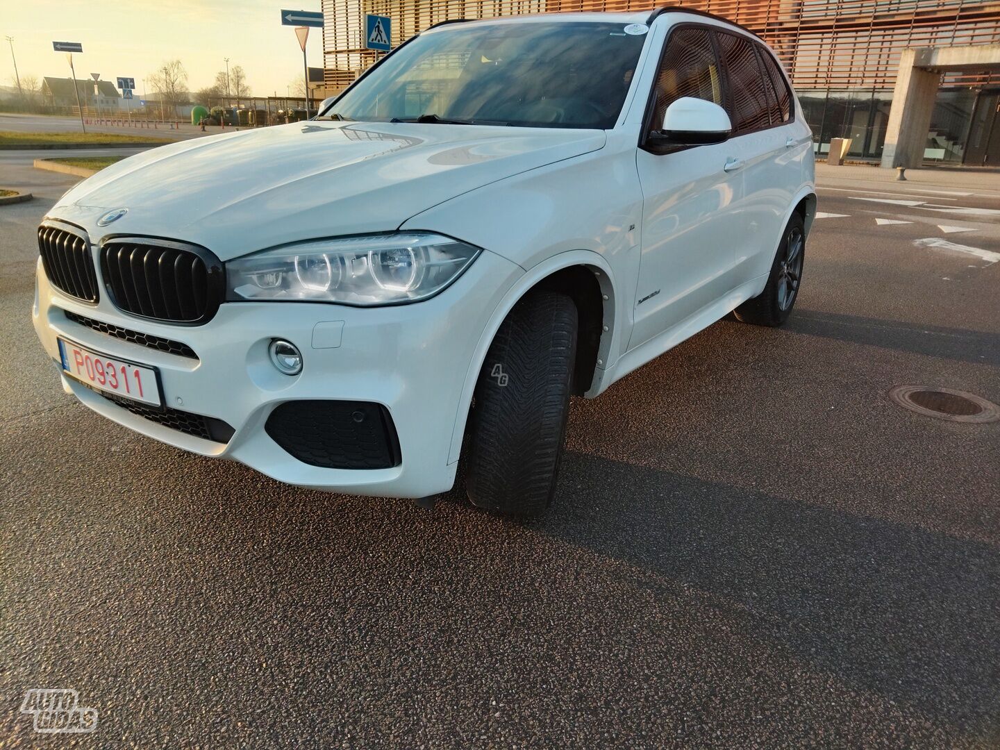 Bmw X5M 2016 г Внедорожник / Кроссовер