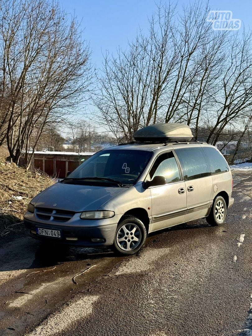 Chrysler Voyager 1999 m Vienatūris