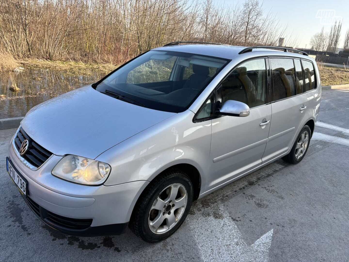 Volkswagen Touran 2004 m Vienatūris