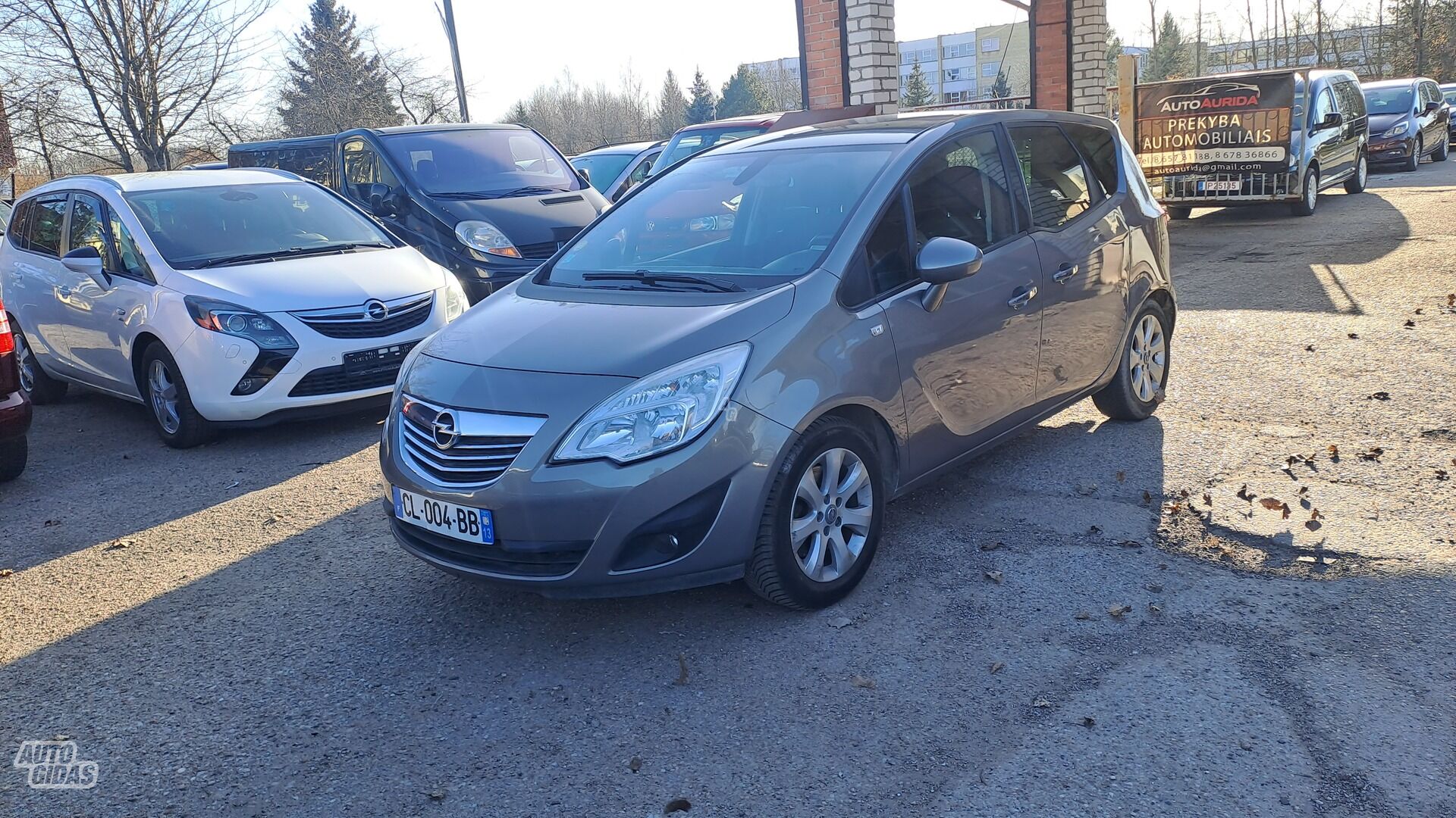 Opel Meriva 2012 y Hatchback