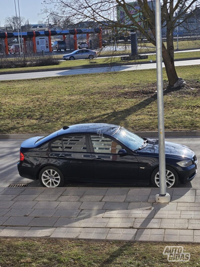 Bmw 320 2008 г Седан