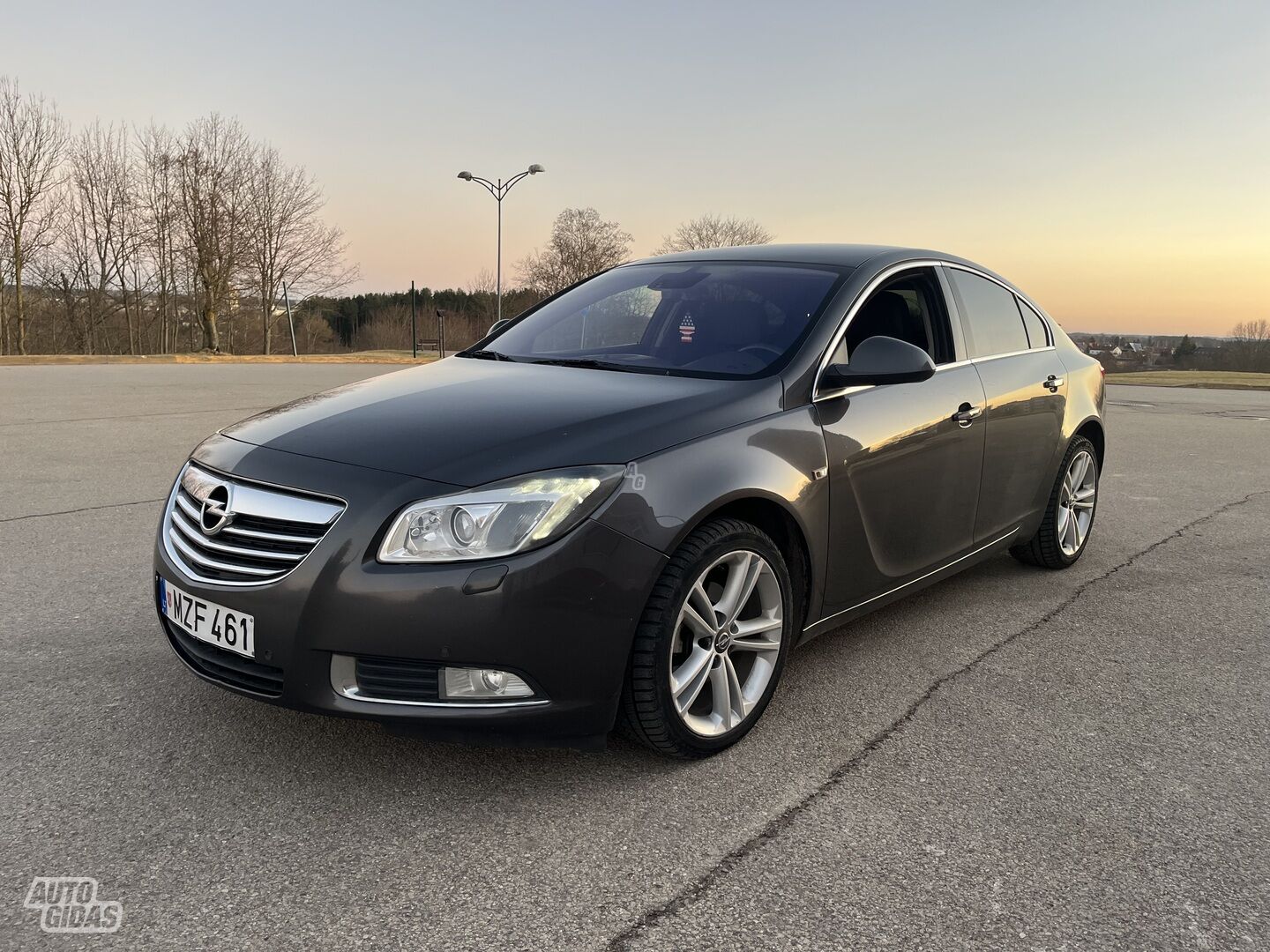 Opel Insignia 2011 y Sedan