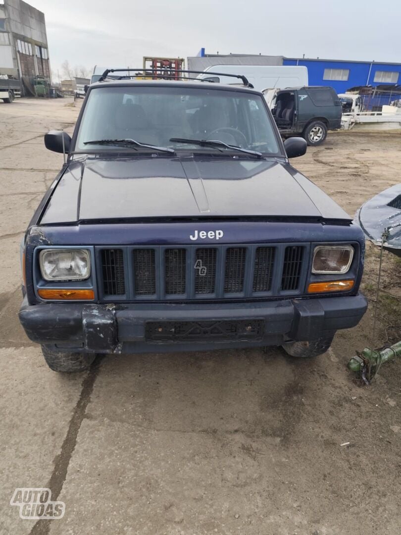 Jeep Cherokee 1999 m dalys