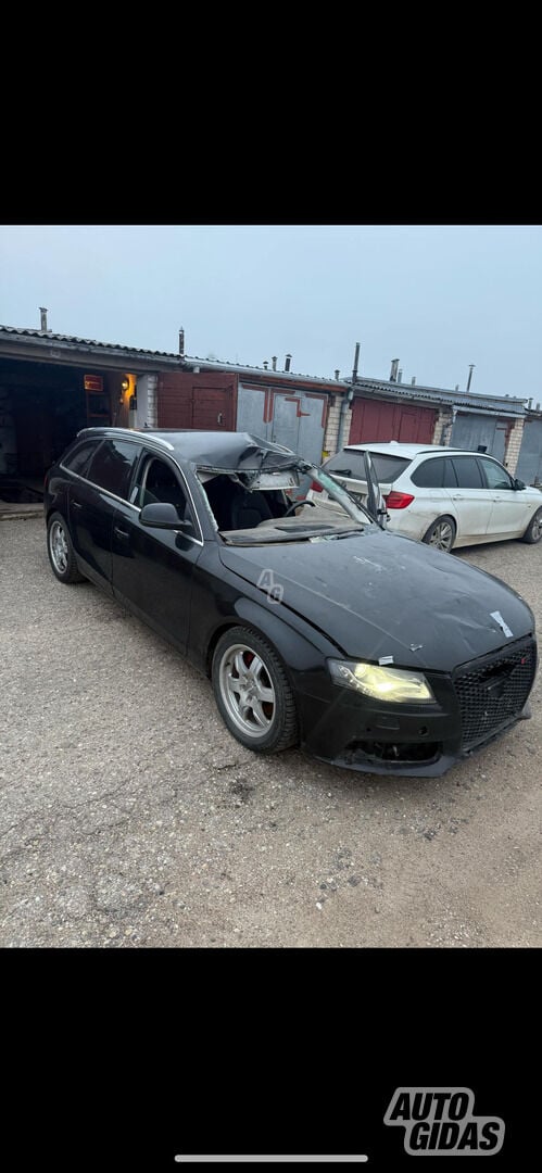 Audi A4 2011 y parts