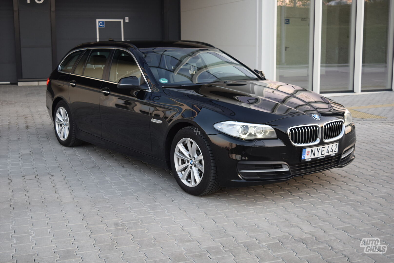 Bmw 520 2014 m Universalas