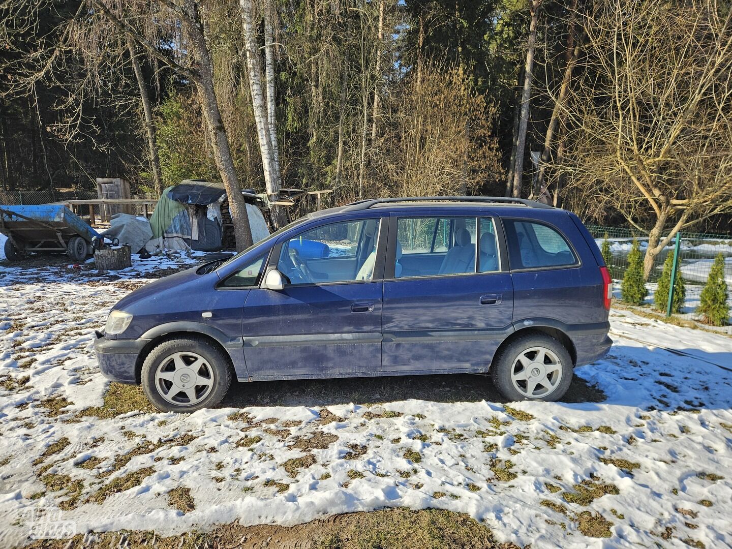 Opel Zafira 2004 m Vienatūris