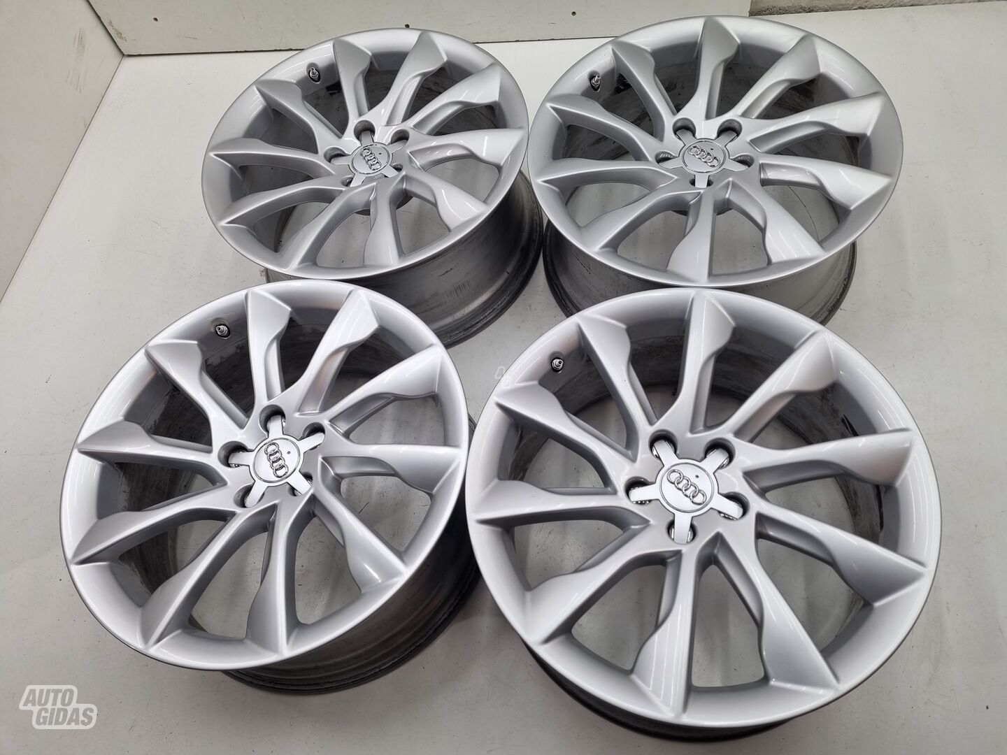 Audi A5, R19 originalūs A5 light alloy R19 rims