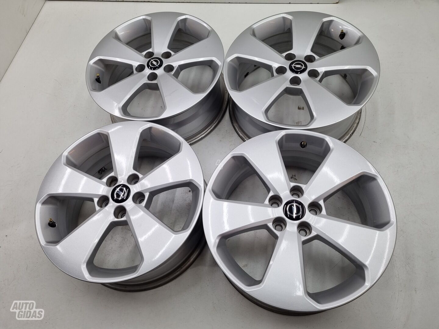 Opel Mokka, Astra J Mokka light alloy R17 rims