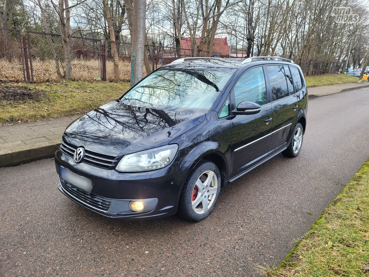 Volkswagen Touran 2011 y Van