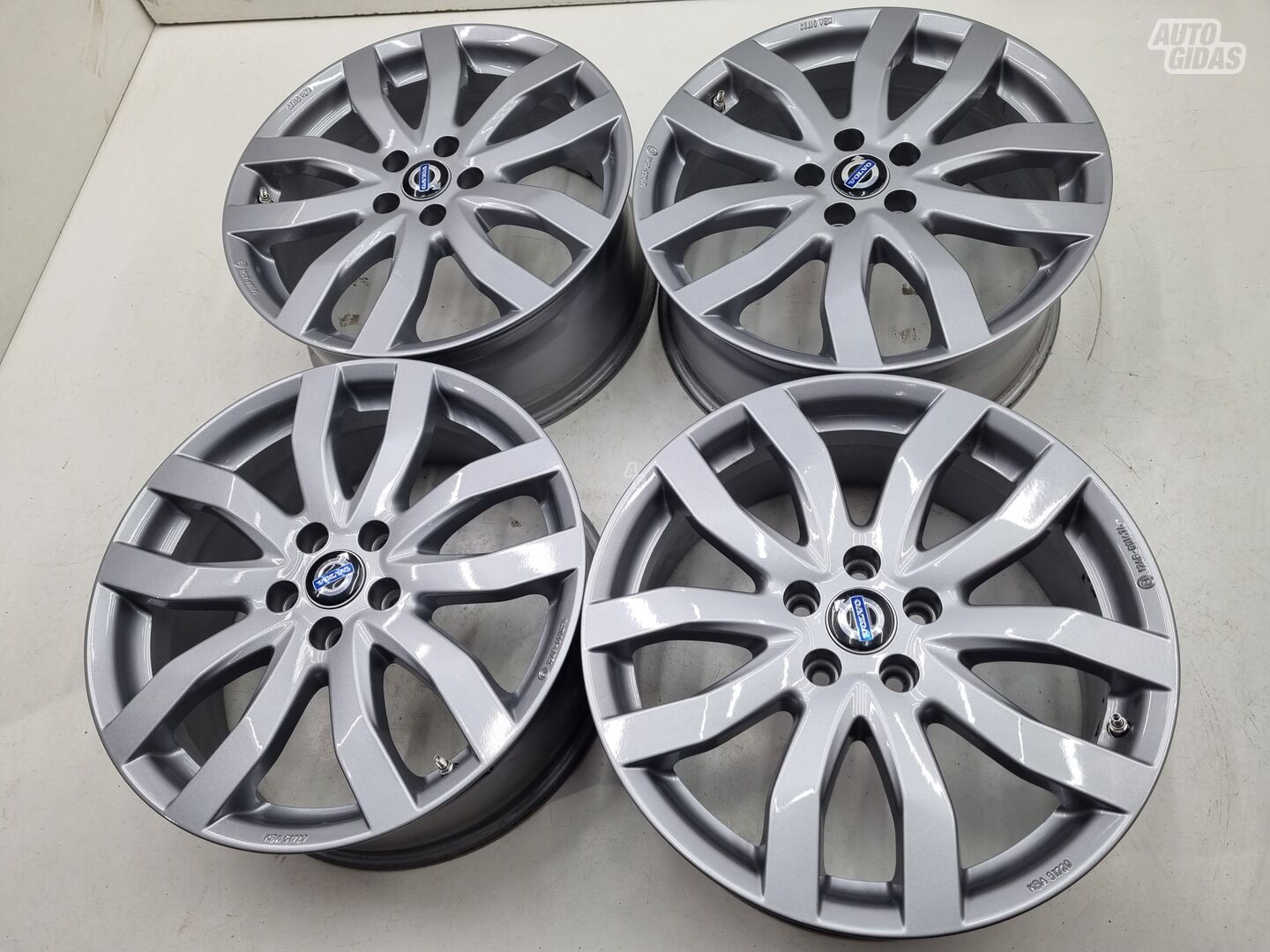 Volvo XC60, R18 XC60 light alloy R18 rims