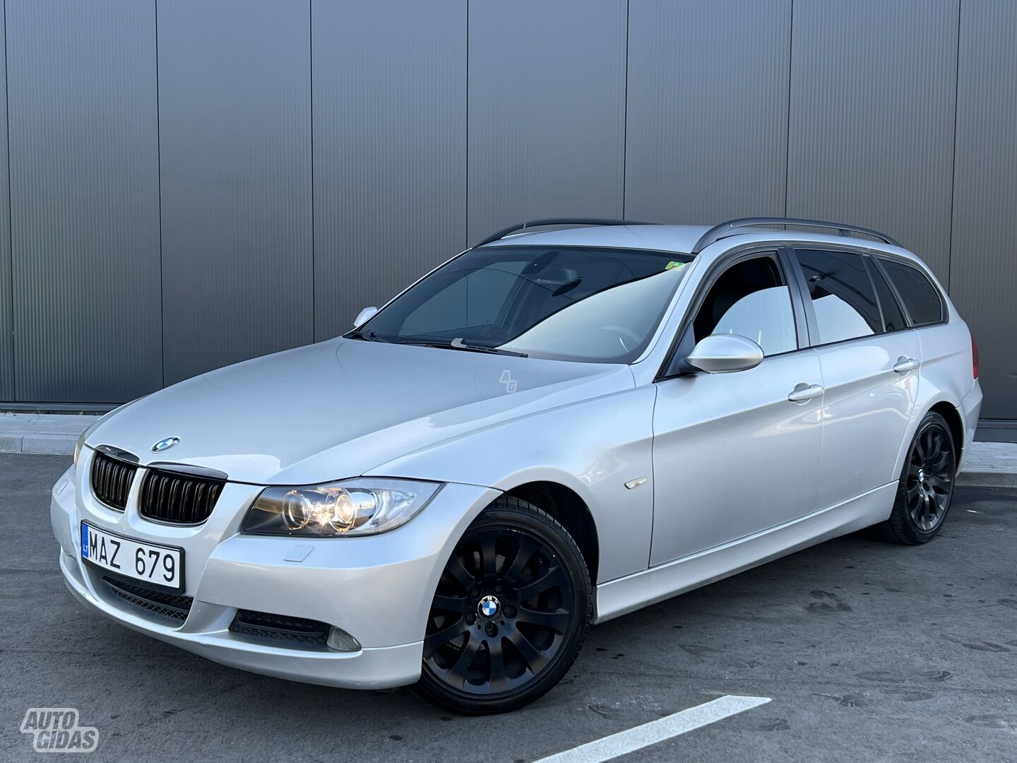 Bmw 320 2007 m Universalas