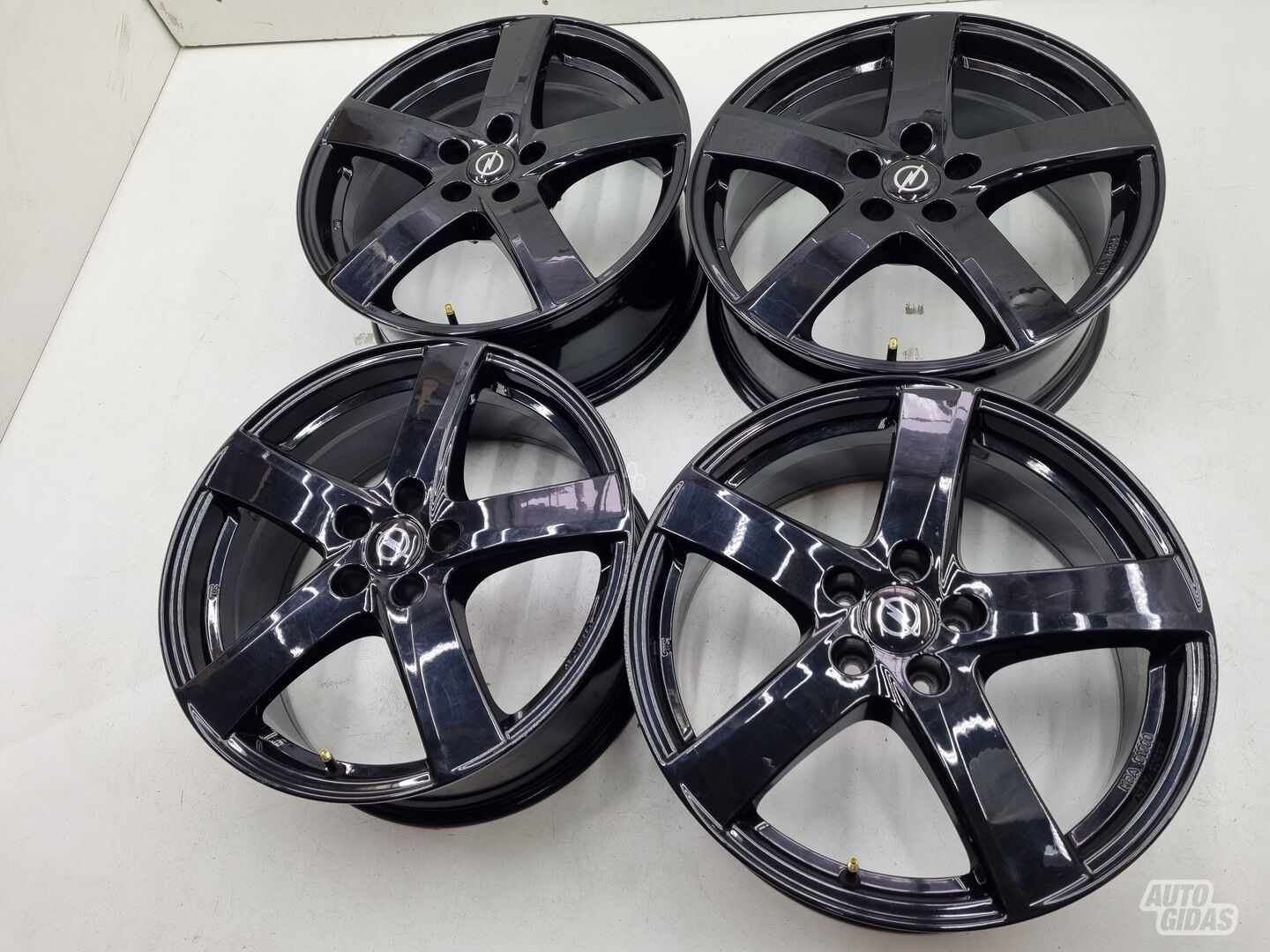 Opel Mokka, Astra J Mokka light alloy R18 rims