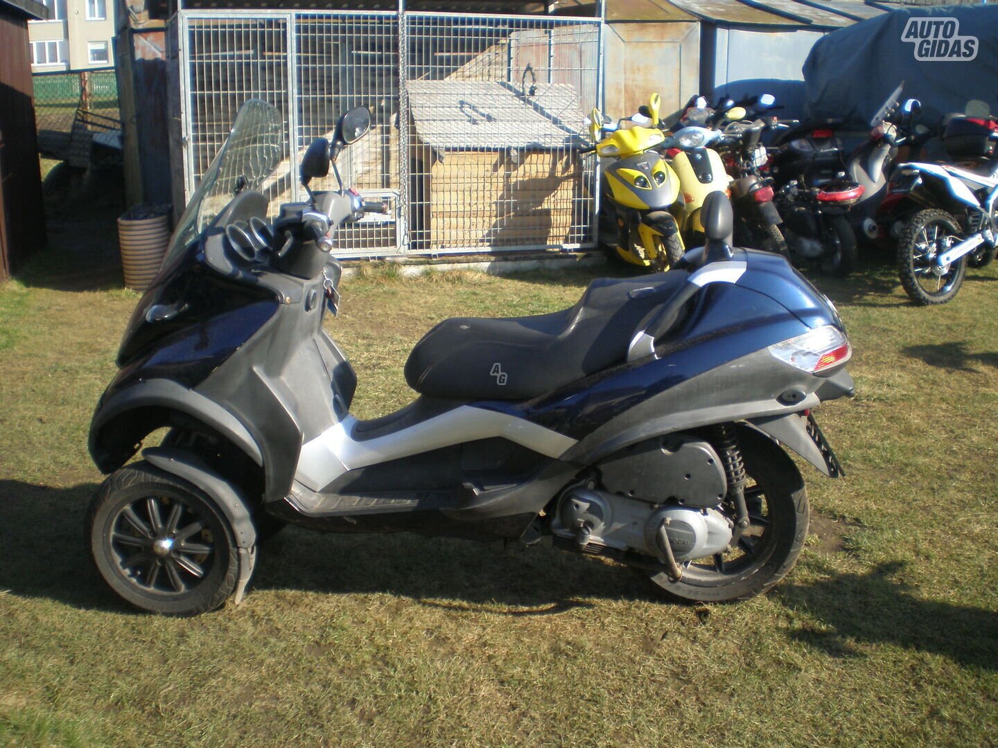 Piaggio MP-3 2008 г Мотороллер / Мопед