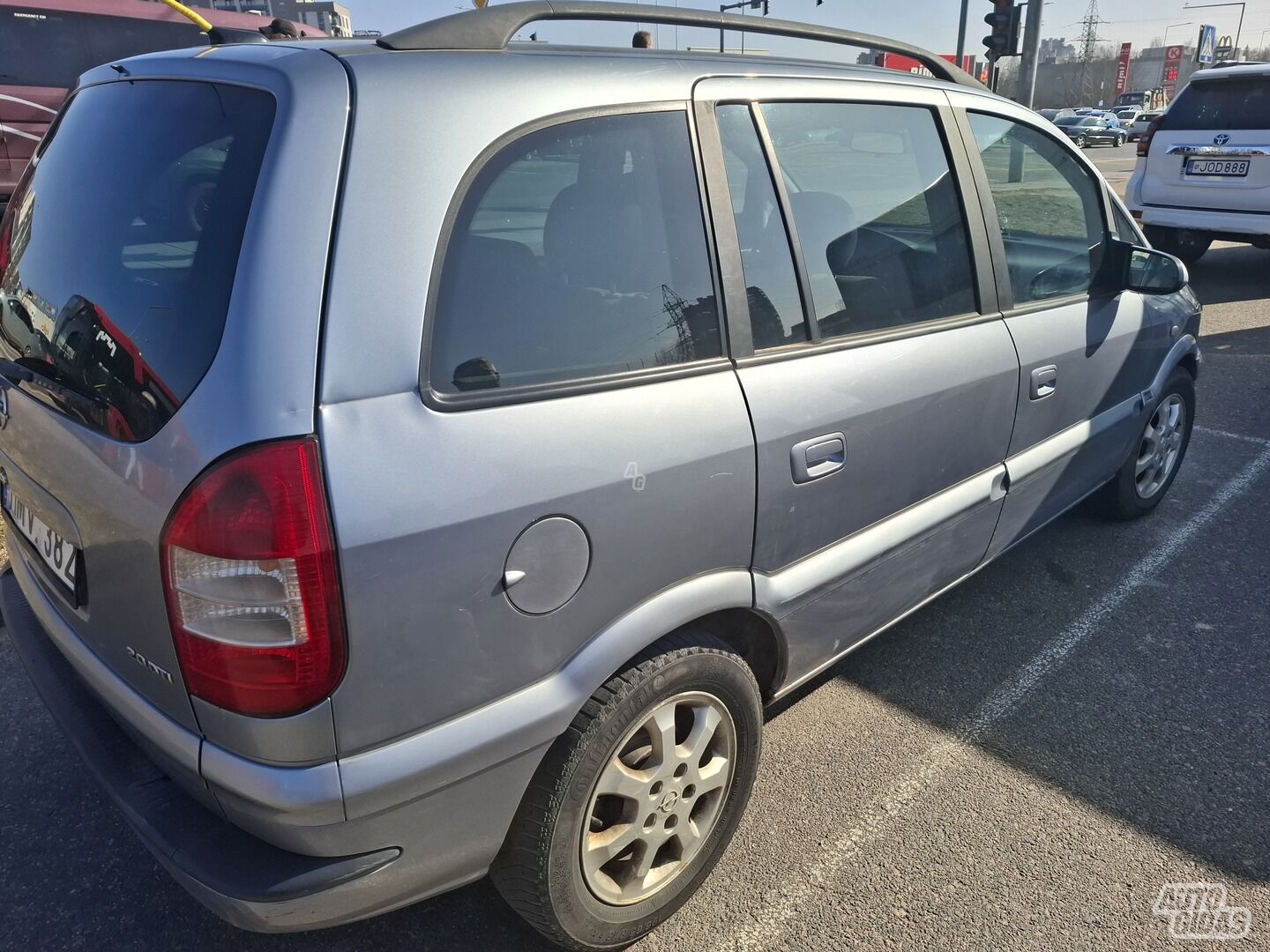 Opel Zafira 2005 г Хэтчбек