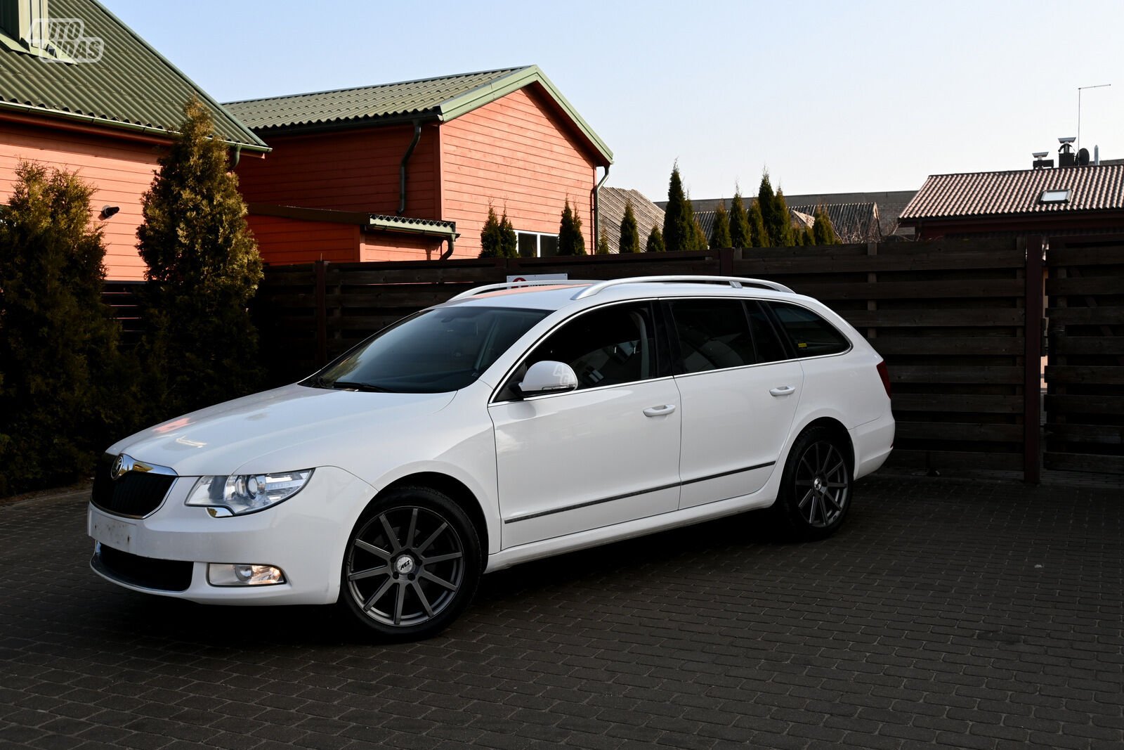 Skoda Superb 2010 m Universalas