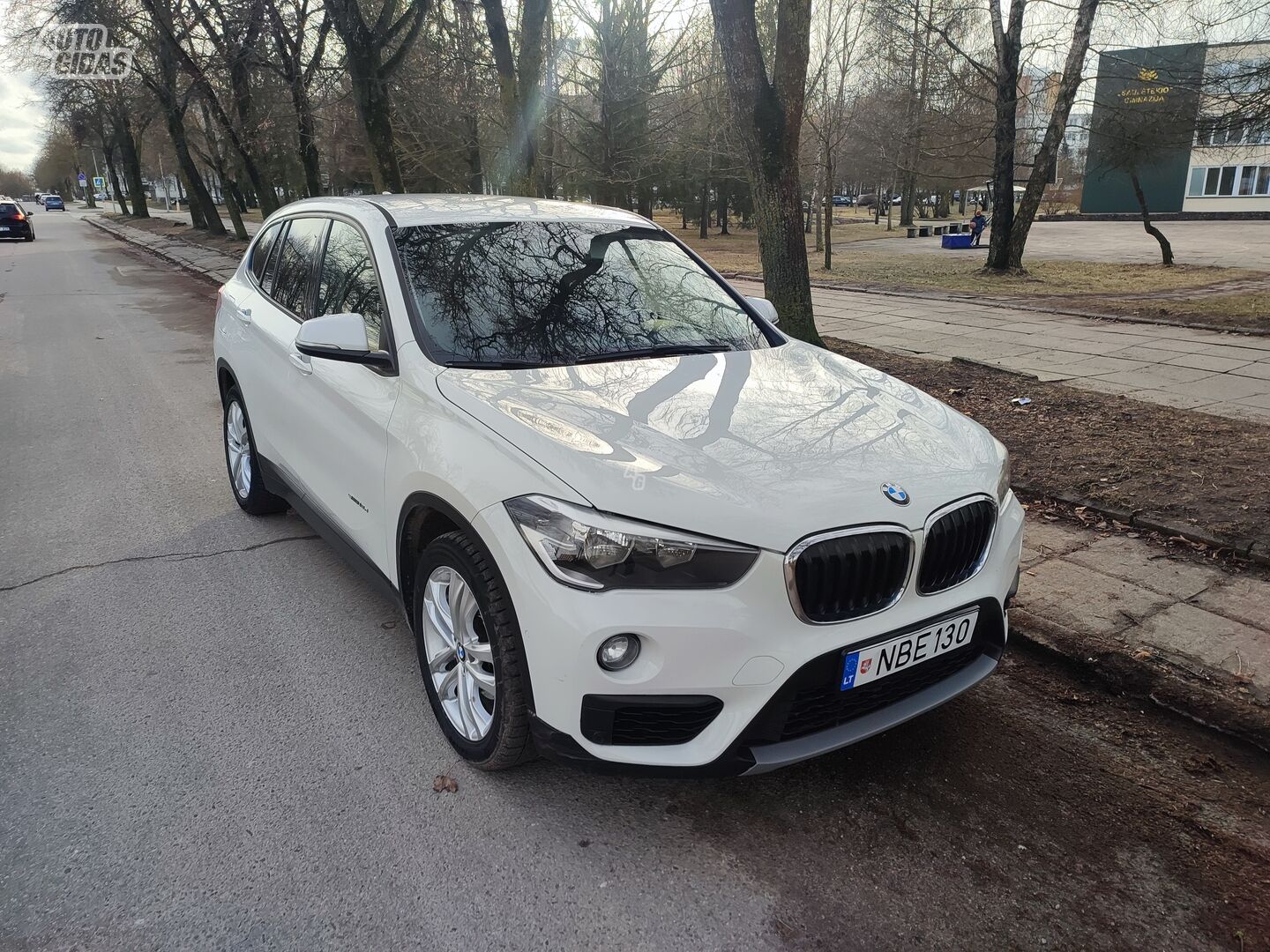 Bmw X1 2016 y Off-road / Crossover