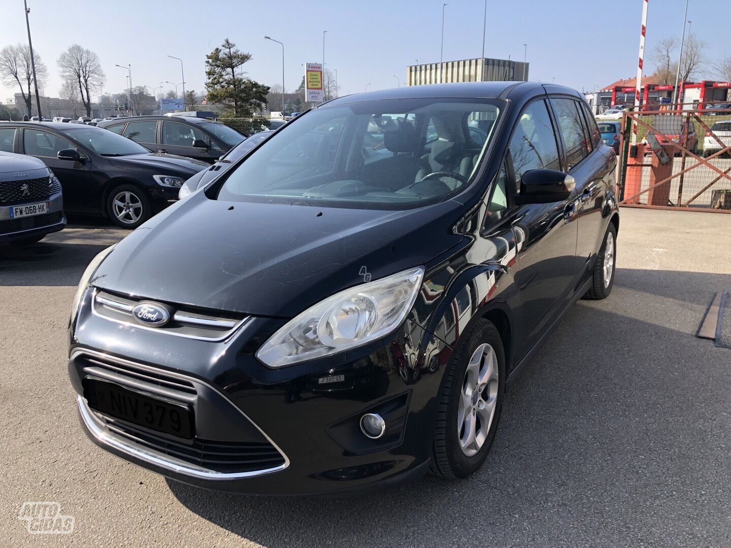 Ford Grand C-MAX 2011 y Van