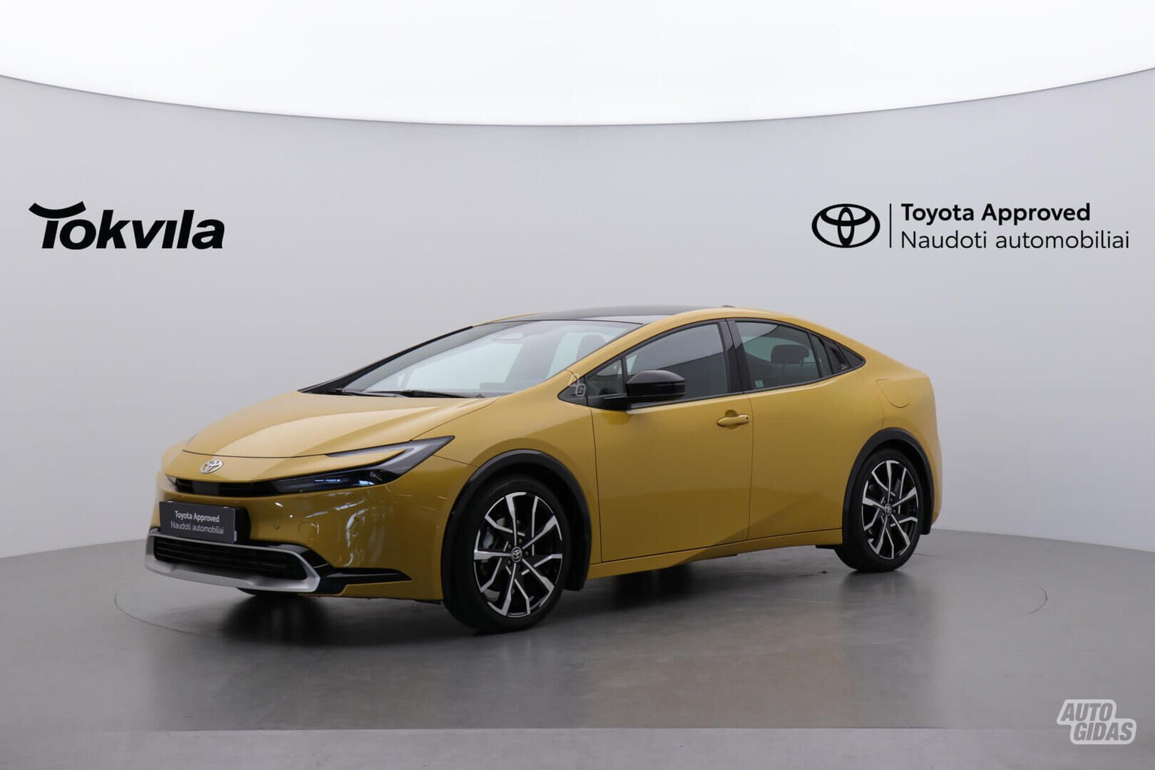 Toyota Prius 2023 г Хэтчбек