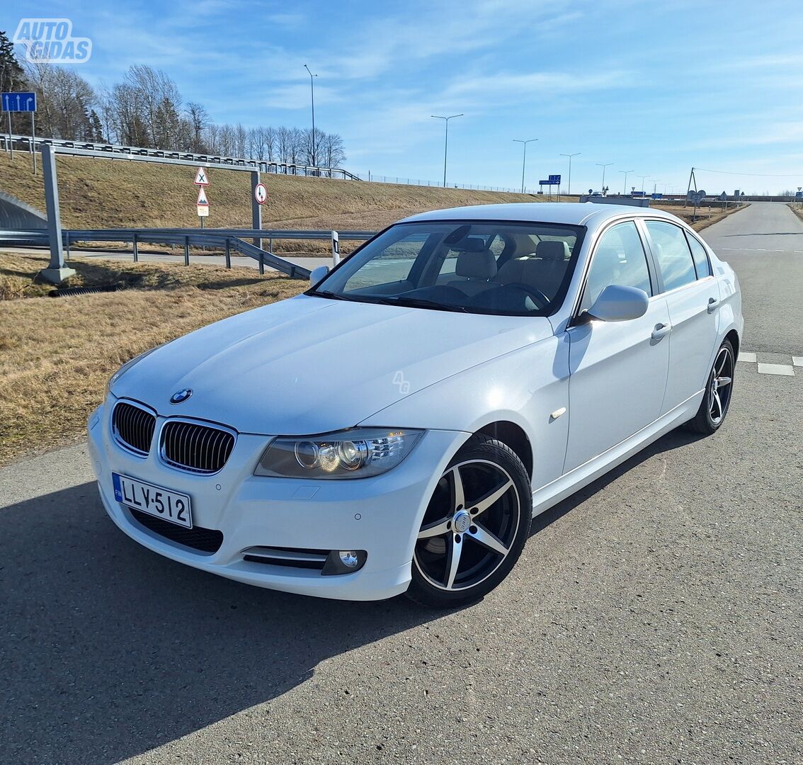 Bmw 320 2011 г Седан