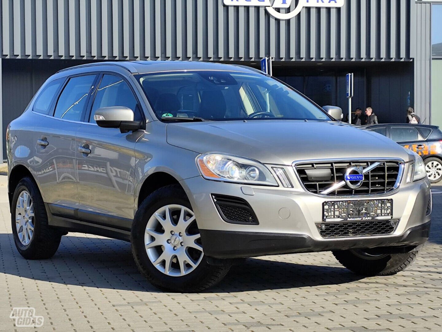 Volvo XC60 2012 y Off-road / Crossover