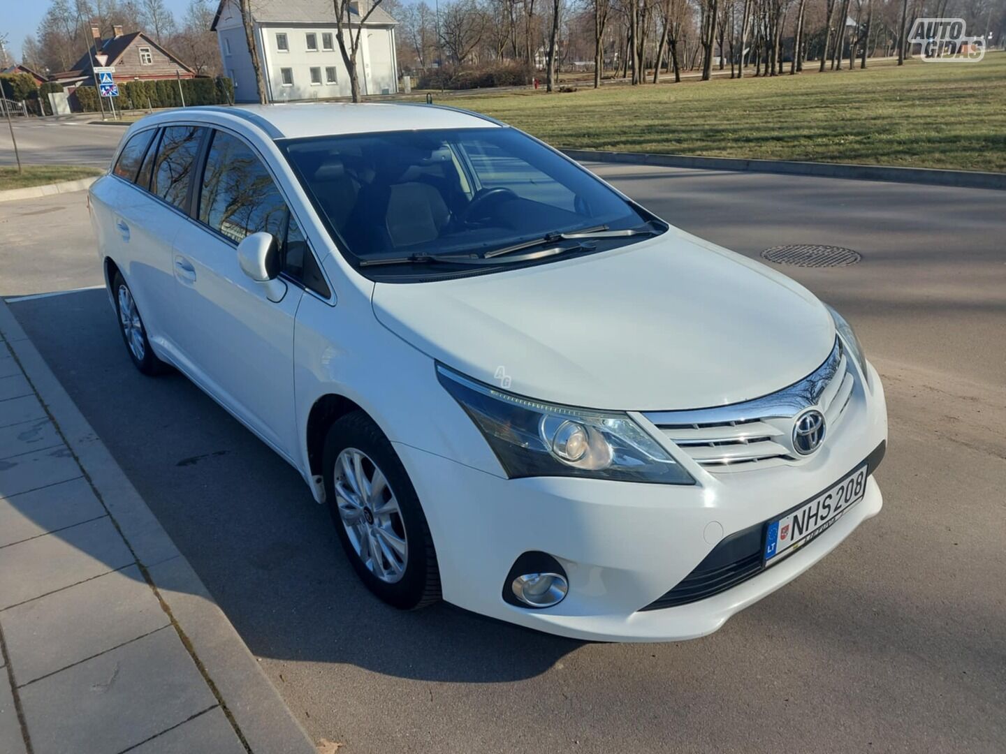 Toyota Avensis 2013 m Universalas